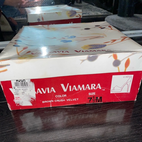 NWT Varsavia Viamara Heels - Picture 5 of 5